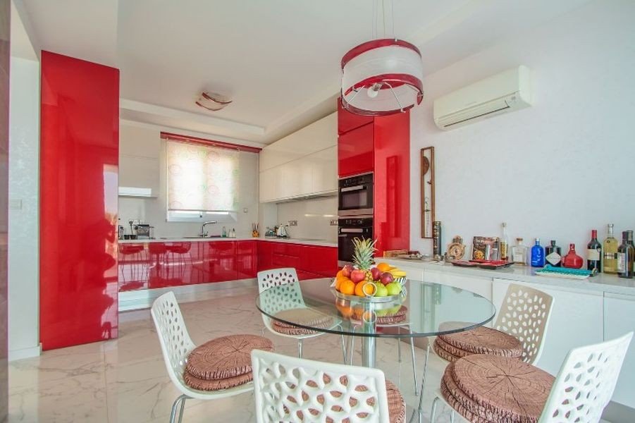 Geräumige Villa mit Meerblick in Limassol