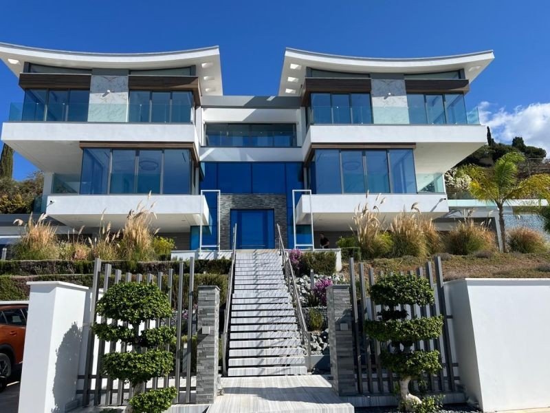 Exclusive villa with sea views in Paphos