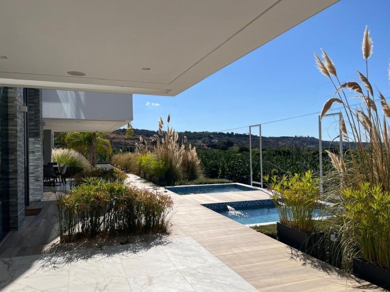 Exclusive villa with sea views in Paphos