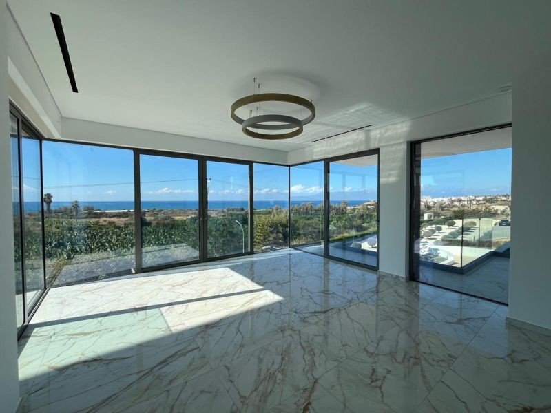 Exclusive villa with sea views in Paphos
