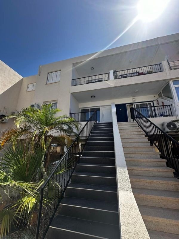 Townhouse 300m from the beach in Paphos