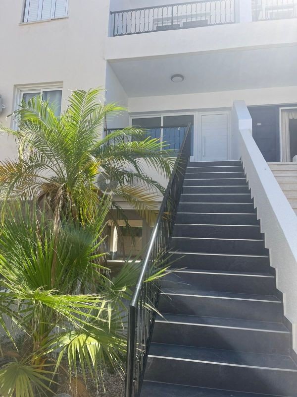 Townhouse 300m from the beach in Paphos