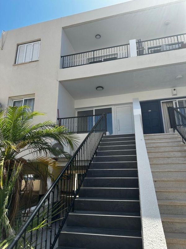 Townhouse 300m from the beach in Paphos