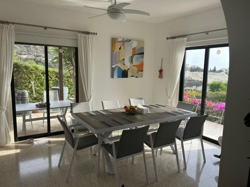 Villa with sea/sunset views in Paphos