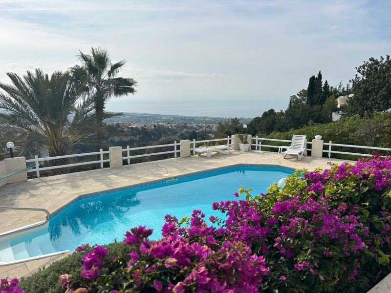 Villa with sea/sunset views in Paphos