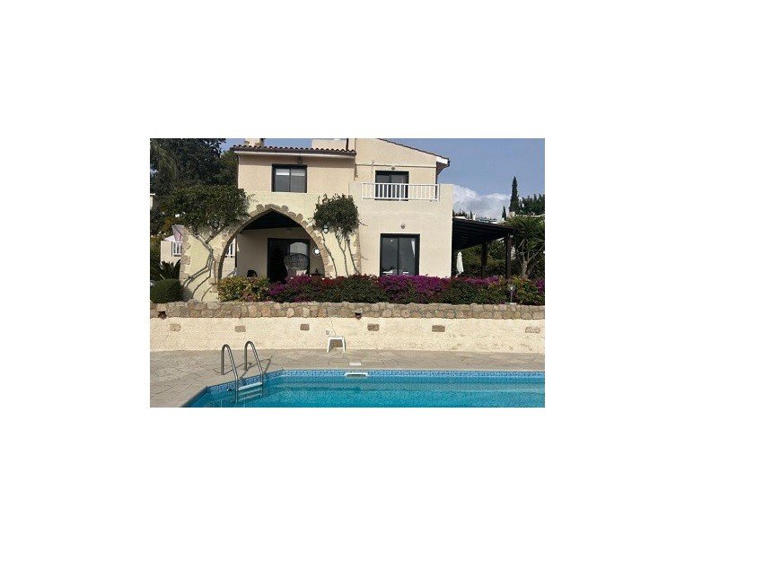 Villa with sea/sunset views in Paphos