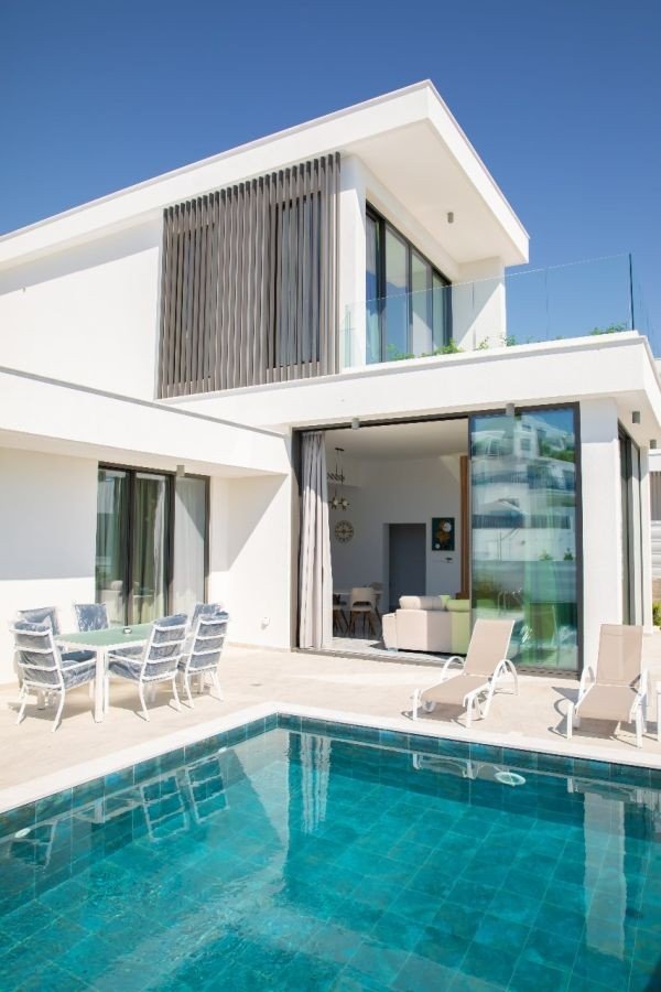 Keyready villa with sea views in Paphos