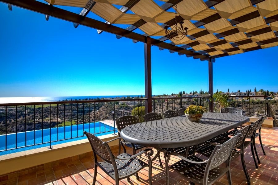 Golfvilla in erster Meereslinie mit Meerblick in Paphos