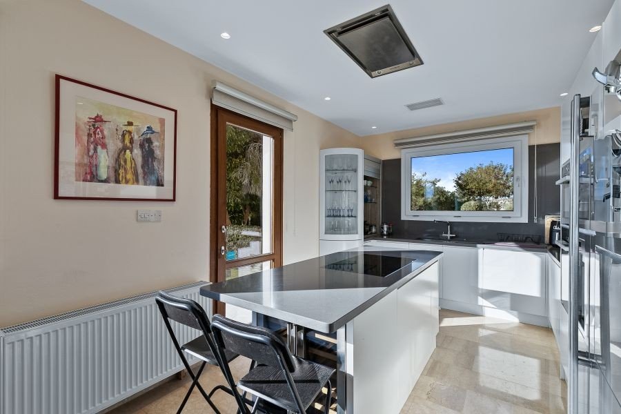 Frontline Golf Villa in Paphos