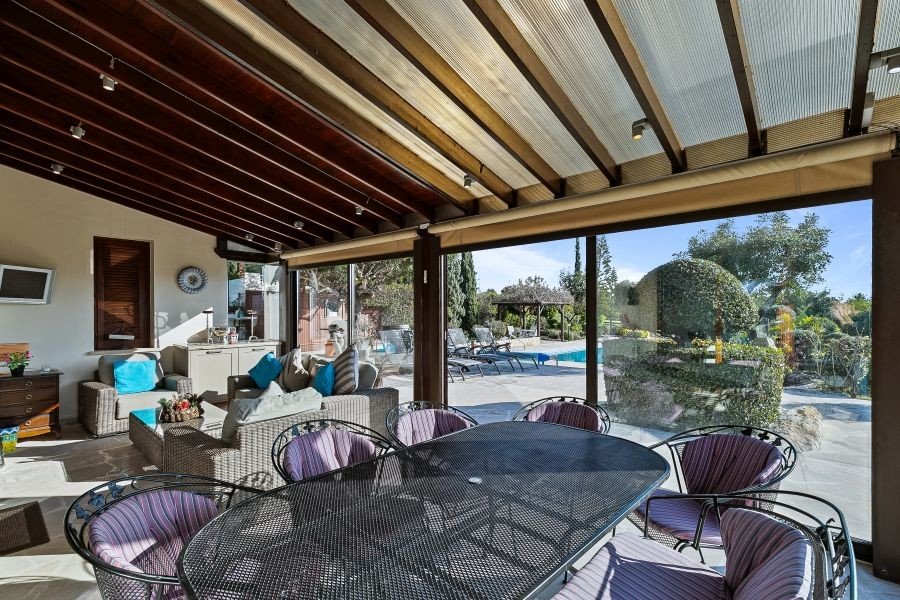 Frontline Golf Villa in Paphos