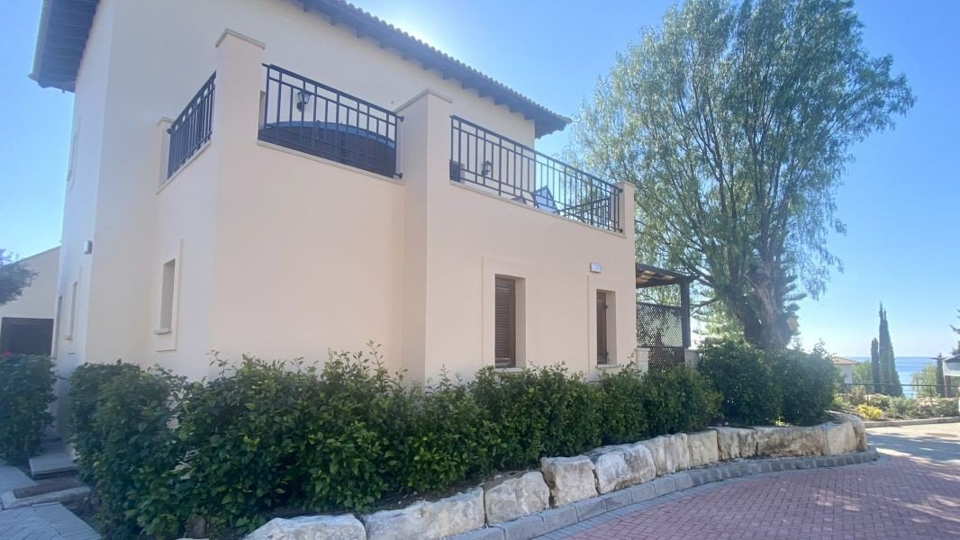 Garden Golf apartment in Paphos