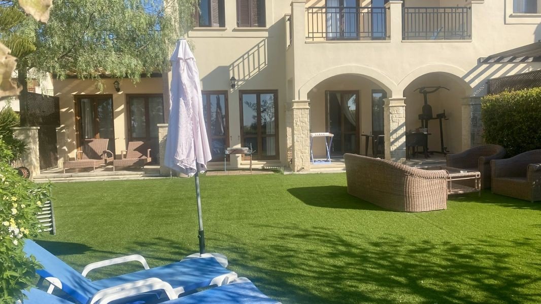 Garden Golf apartment in Paphos