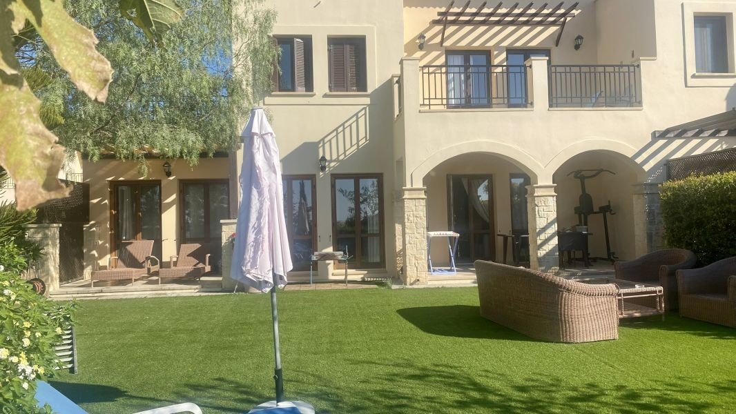 Garden Golf apartment in Paphos