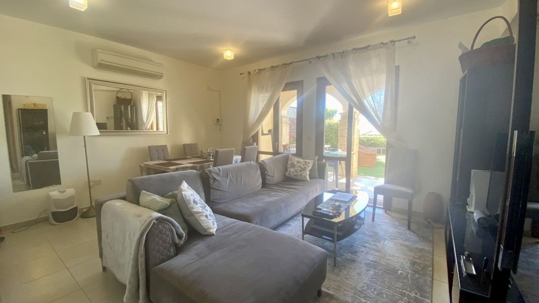 Garden Golf apartment in Paphos