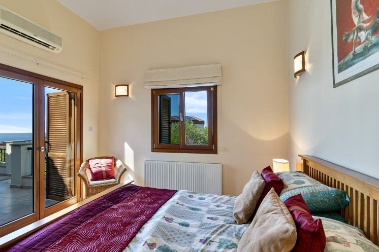 Golfvilla mit Meerblick in Paphos
