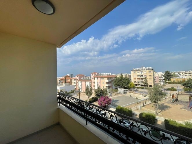 Renovated Kings Mall Apartment