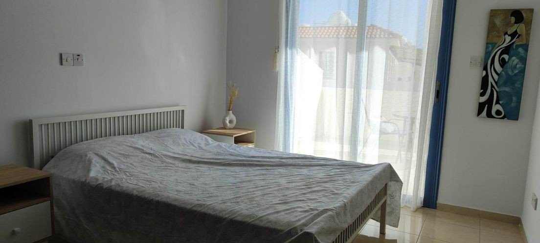 Apartment with large terrace in Paphos