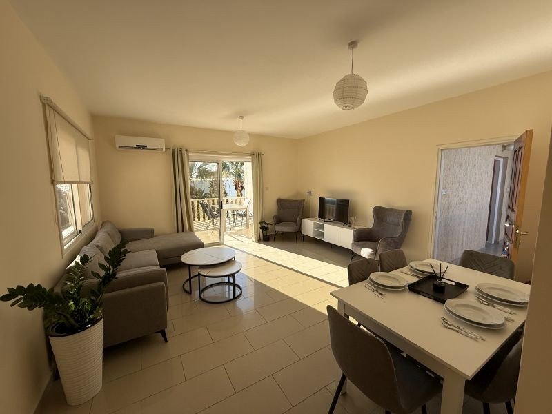 Apartment 300 m from beach in Paphos