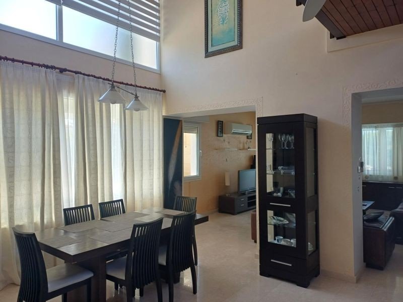 Villa mit Meerblick, 150 m vom Meer entfernt