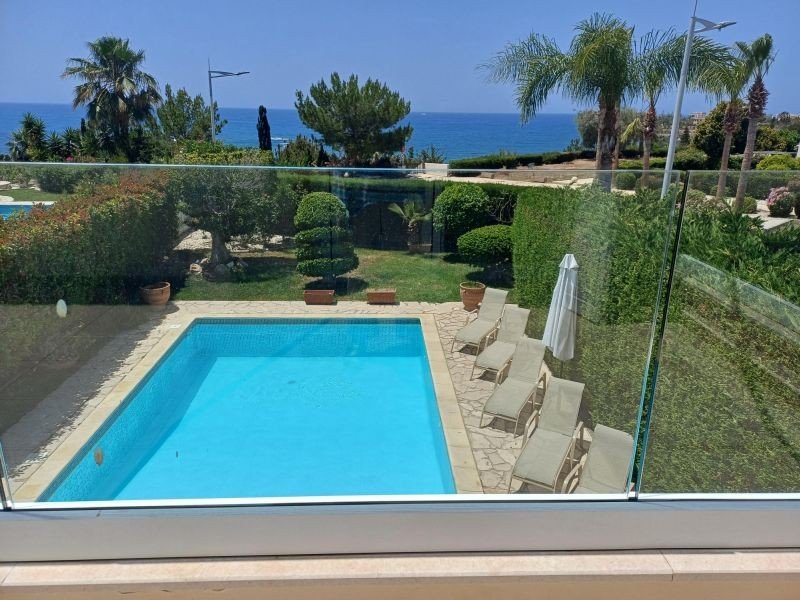 Villa mit Meerblick, 150 m vom Meer entfernt
