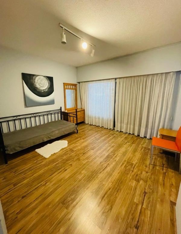 Seaview flat by beach in Limassol
