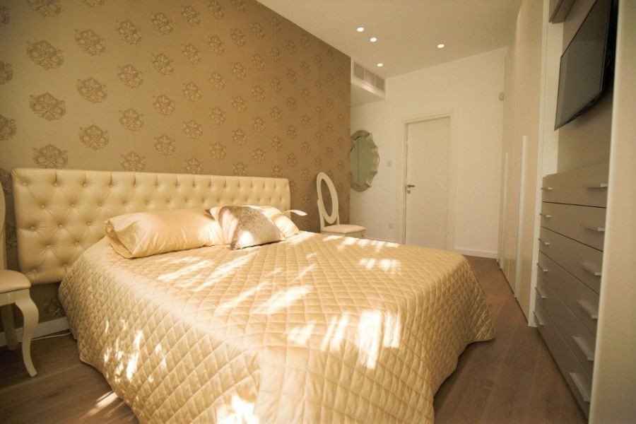 Apartment 200 m from beach in gated complex in Limassol