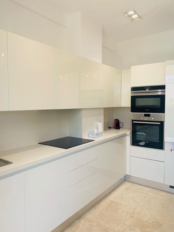 Apartment 200 m from beach in gated complex in Limassol