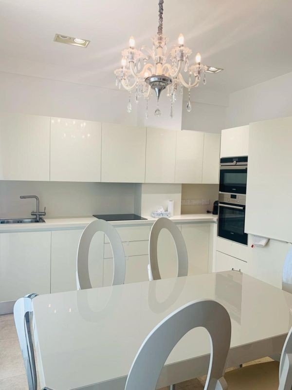 Apartment 200 m from beach in gated complex in Limassol