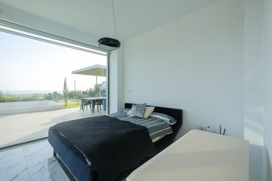 Bungalow auf großem Grundstück in Paphos