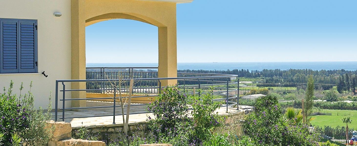 Flat in Key ready complex in Paphos