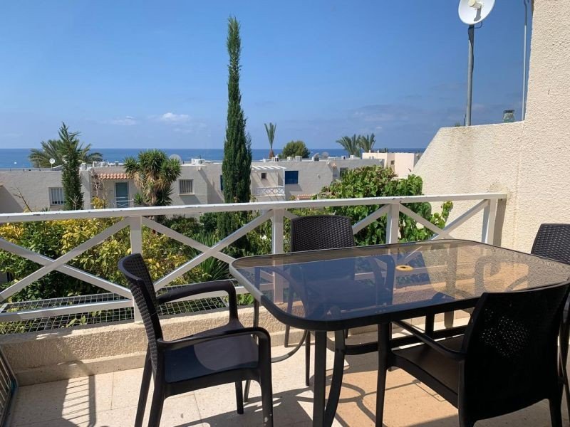 Seaview Townhouse by beach in Paphos