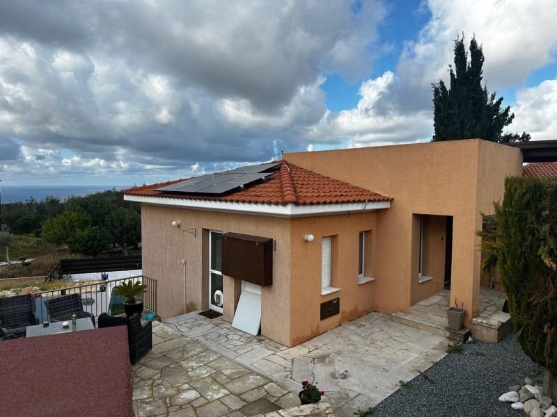 Villa with swimming pool in Paphos