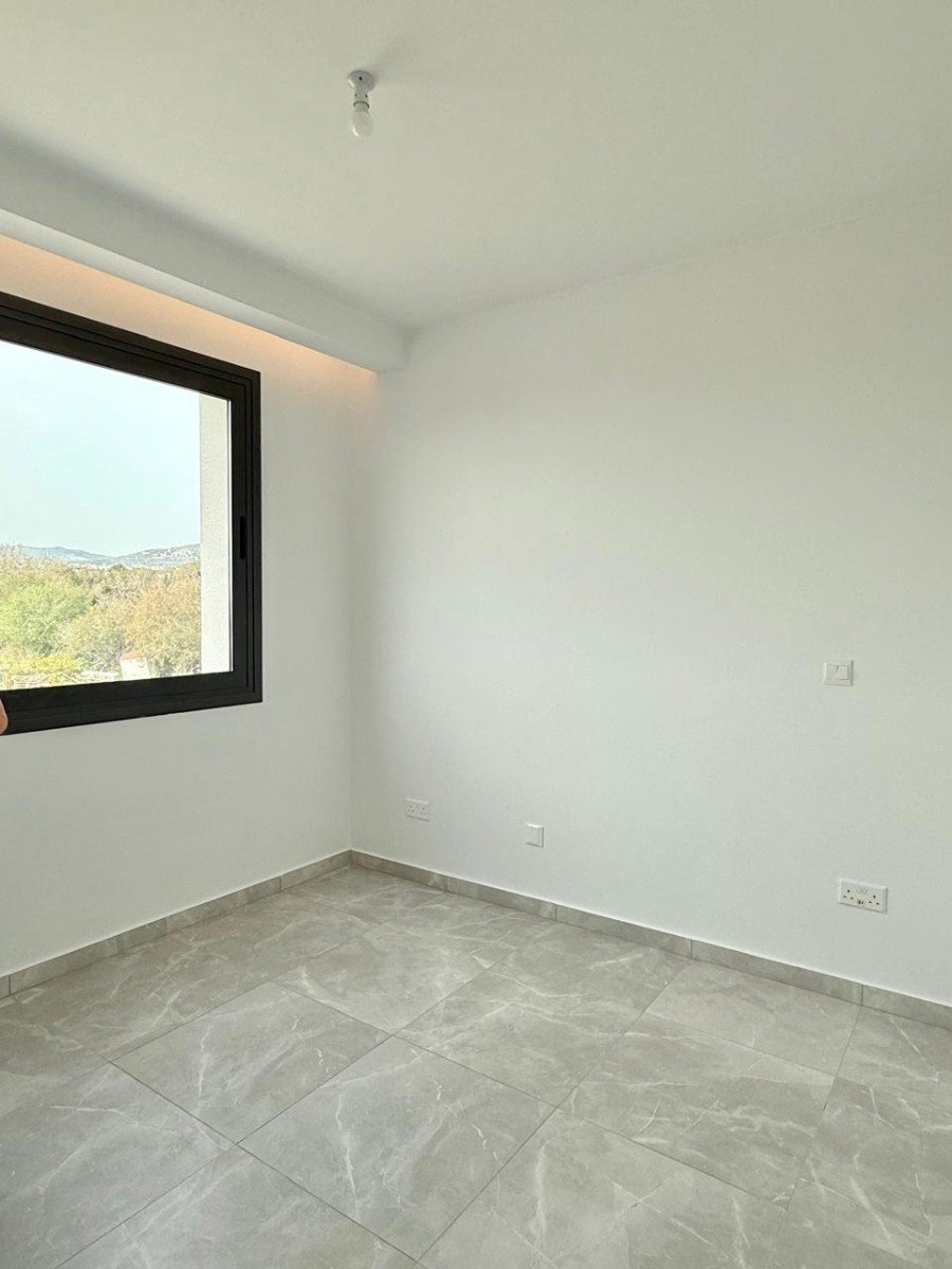 Townhouse with roof terrace in Paphos