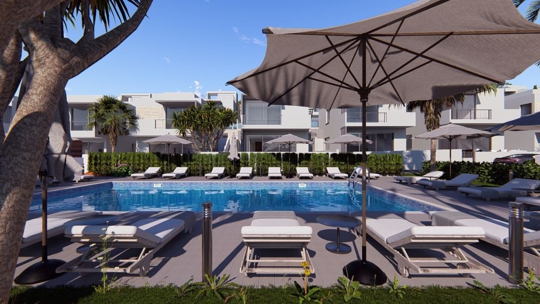 Detached house in complex with pool in Paphos