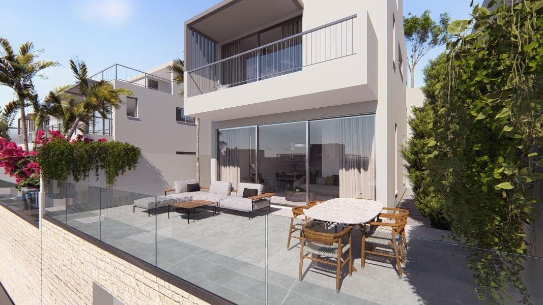 Detached house in complex with pool in Paphos