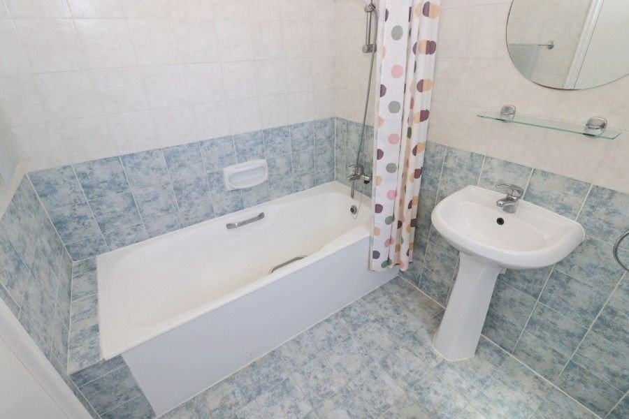 Вилла в 250м от пляжа в Пафосе
