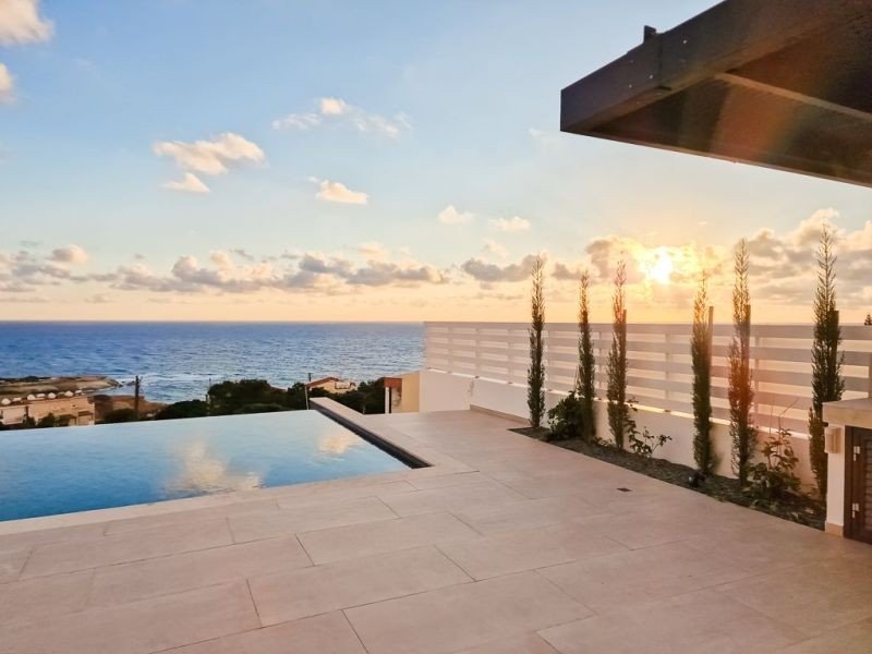 Villa in seafront 5* Resort in Paphos