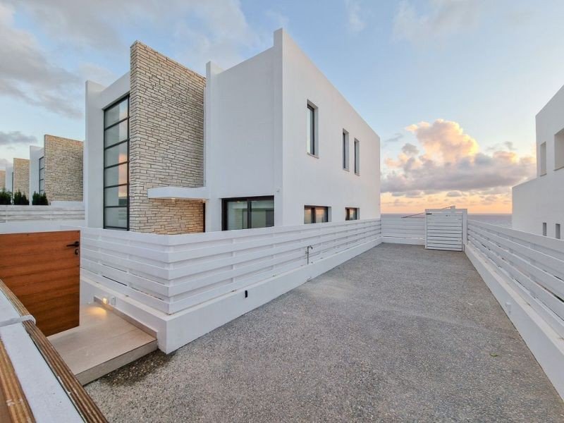 Villa in seafront 5* Resort in Paphos