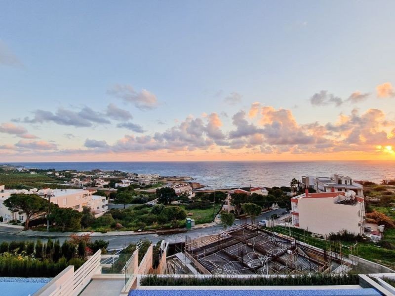 Villa in seafront 5* Resort in Paphos