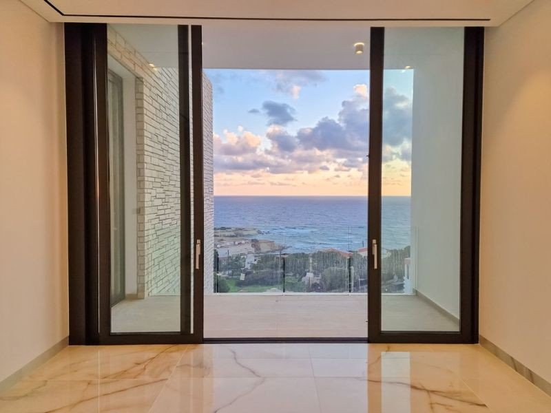 Villa in seafront 5* Resort in Paphos
