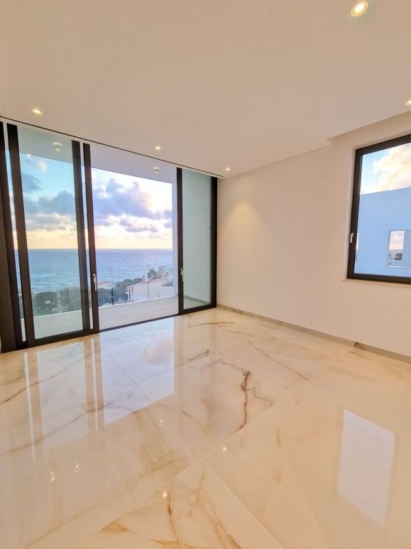 Villa in seafront 5* Resort in Paphos