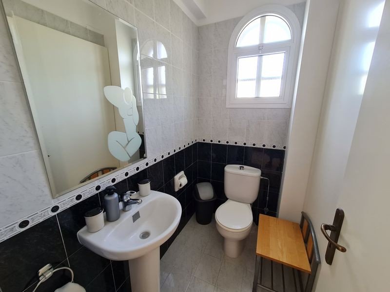Villa mit Meer- & Bergblick in Paphos