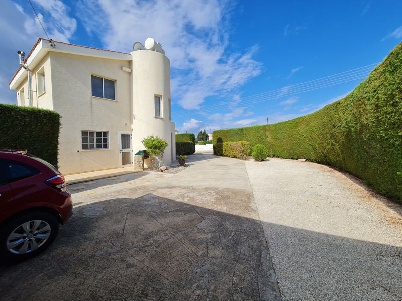 Villa mit Meer- & Bergblick in Paphos