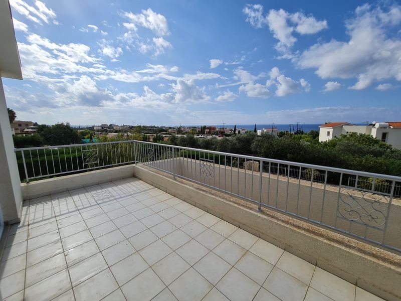 Villa mit Meer- & Bergblick in Paphos