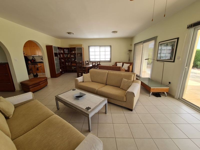 Villa mit Meer- & Bergblick in Paphos