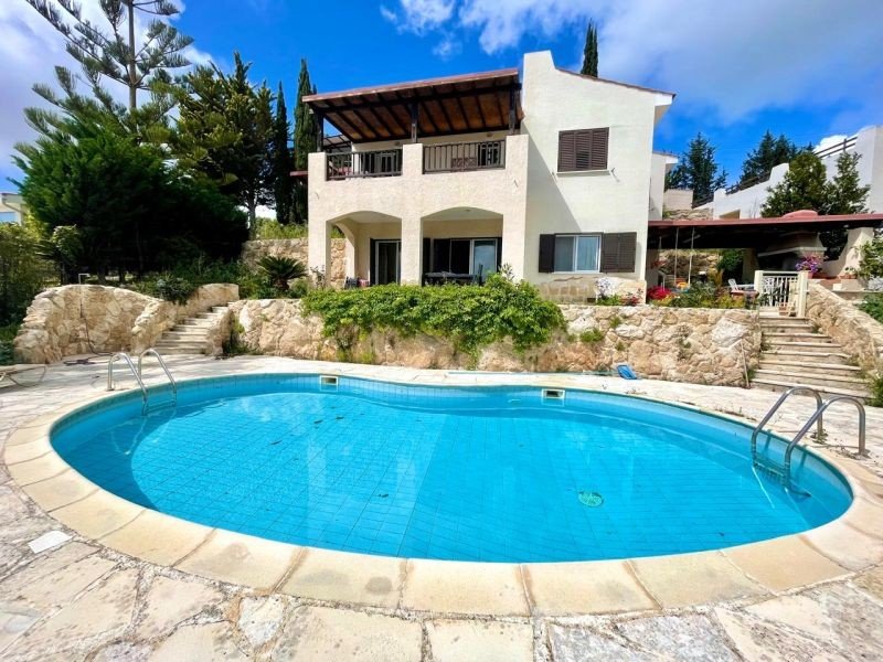 SeaView villa on large plot in Paphos