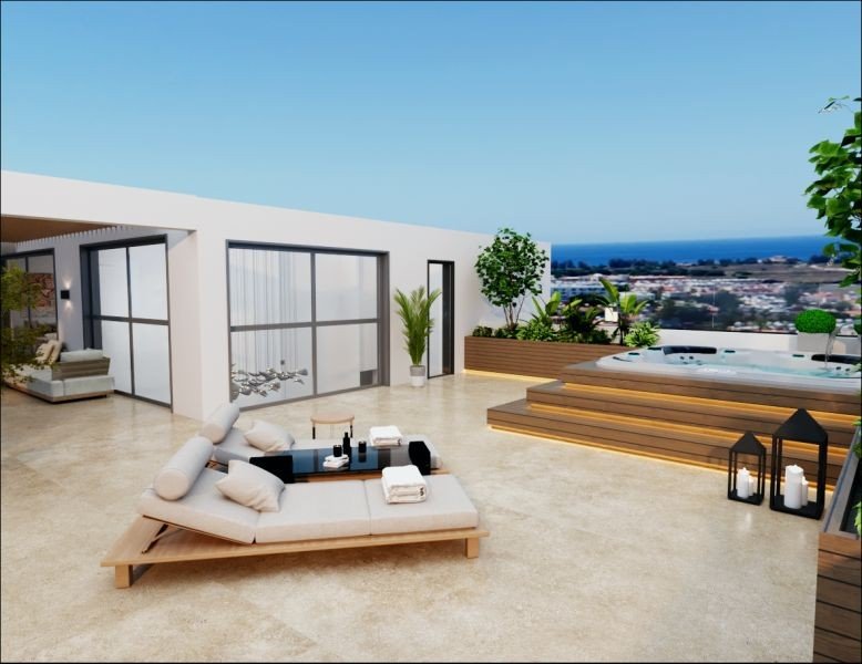 Seaview penthouse by beach