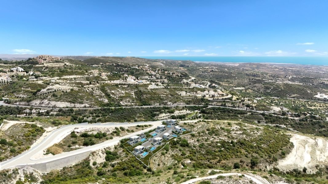 Seaview villa in peaceful location in Paphos