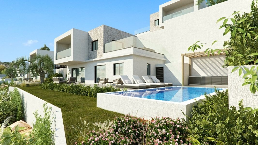 Seaview villa in peaceful location in Paphos