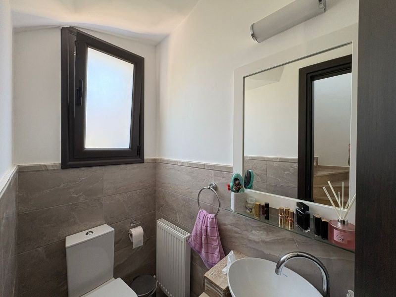 Villa mit Dachterrasse und Meerblick in Paphos